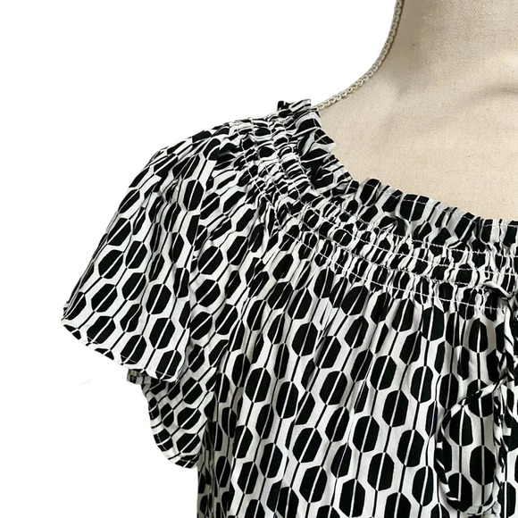 Kate Spade Off Shoulder Tassel Top Black White Abstract Print XXS Rayon - Picture 5 of 16